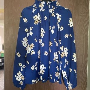 Pretty Loft Blouse